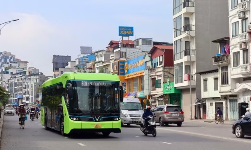 Hà Nội miễn phí vé xe buýt và đường sắt đô thị dịp nghỉ Lễ Giỗ Tổ, 30/4 và 1/5