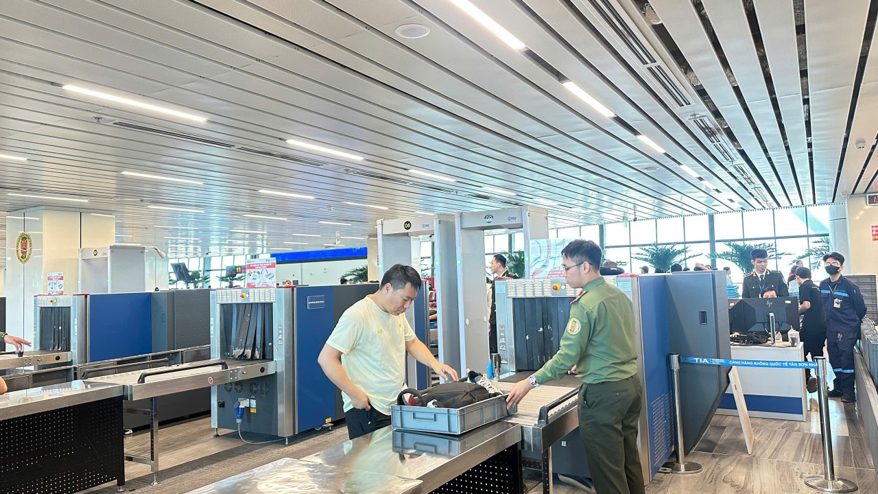 Dịp lễ 30/4 - 01/5, Tân Sơn Nhất khai thác 750 chuyến bay, phục vụ 125.000 khách mỗi ngày