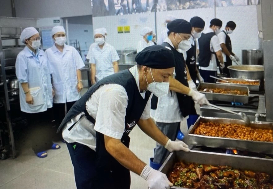 Ngộ độc thực phẩm gia tăng, siết chặt quản lý bếp ăn tập thể, thức ăn đường phố Ngộ độc thực phẩm gia tăng, siết chặt quản lý bếp ăn tập thể, thức ăn đường phố