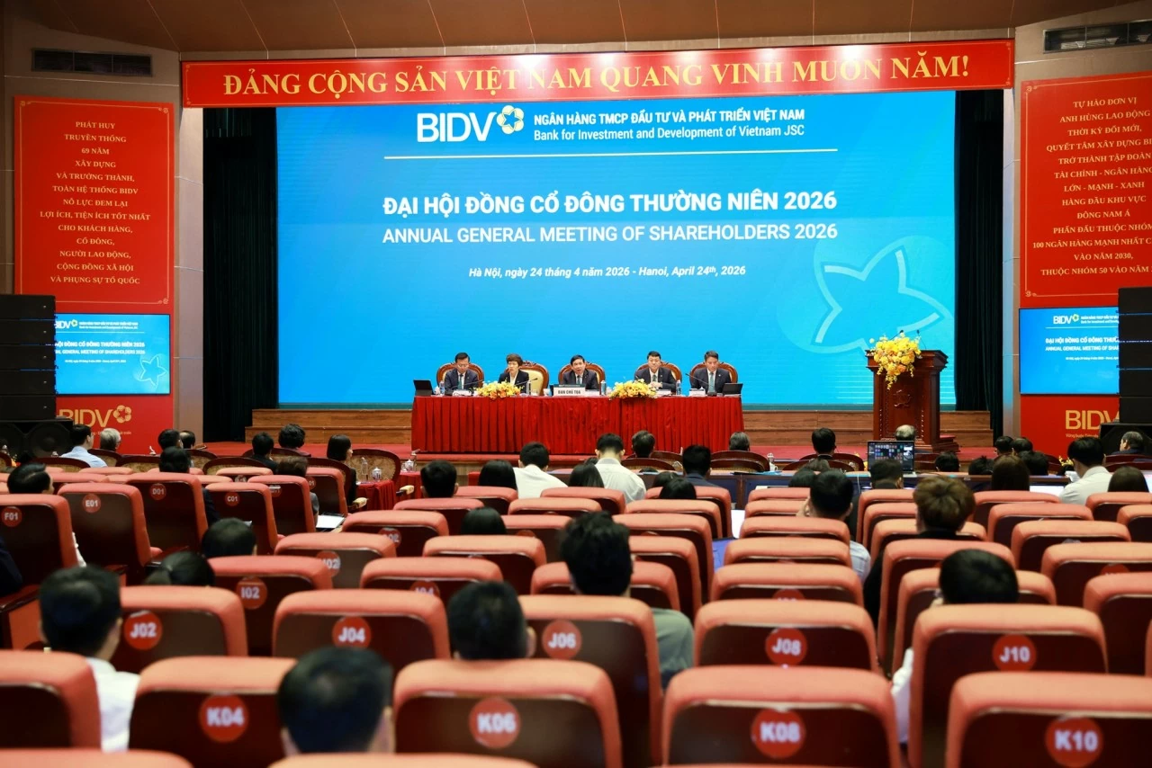 Đại hội đồng cổ đông BIDV: Mục tiêu lọt top khu vực, dồn lực đẩy vốn điều lệ lên mốc 100.000 tỷ đồng Đại hội đồng cổ đông BIDV: Mục tiêu lọt top khu vực, dồn lực đẩy vốn điều lệ lên mốc 100.000 tỷ đồng