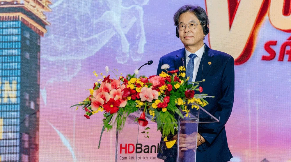 Đại hội cổ đông HDBank 2026: Đặt kế hoạch lợi nhuận tăng 41%, quy mô tiệm cận 1,2 triệu tỷ đồng Đại hội cổ đông HDBank 2026: Đặt kế hoạch lợi nhuận tăng 41%, quy mô tiệm cận 1,2 triệu tỷ đồng