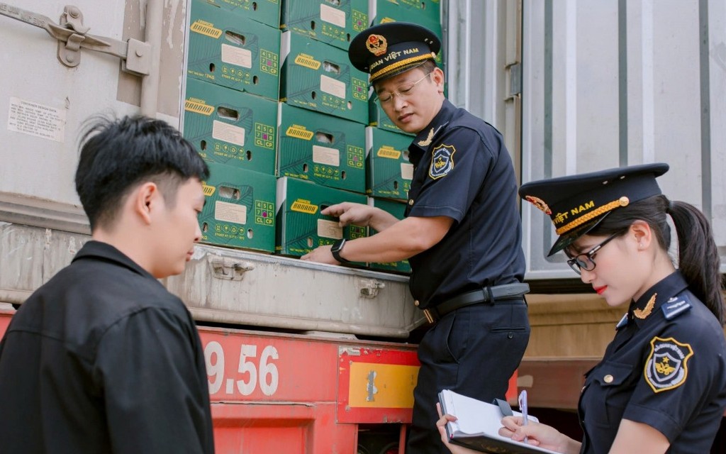 Thu ngân sách Hải quan khu vực XIV chạm mốc hơn 50% kế hoạch sau 4 tháng