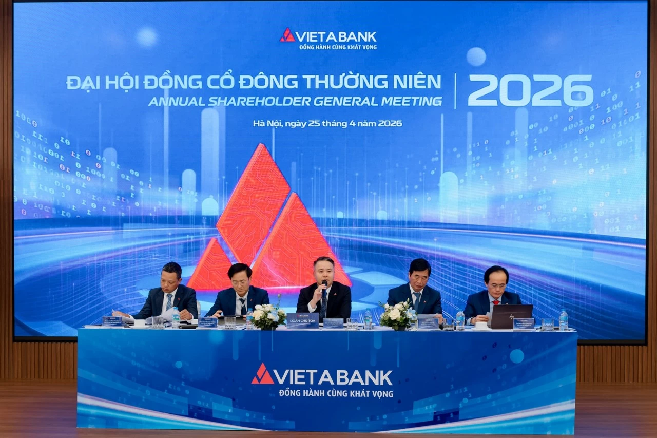 Đại hội đồng cổ đông VietABank: Đưa dư nợ tín dụng vượt 100.000 tỷ đồng, dồn lực tăng vốn hơn 55% Đại hội đồng cổ đông VietABank: Đưa dư nợ tín dụng vượt 100.000 tỷ đồng, dồn lực tăng vốn hơn 55%