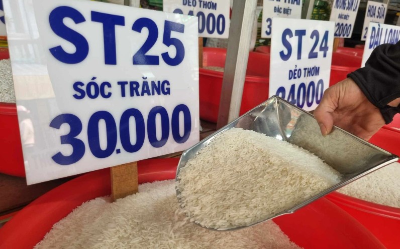 Ngày 26/4: Giá một số loại gạo nguyên liệu xuất khẩu tăng, lúa ổn định