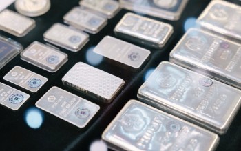 Ngày 26/4: Giá bạc phục hồi phiên cuối tuần