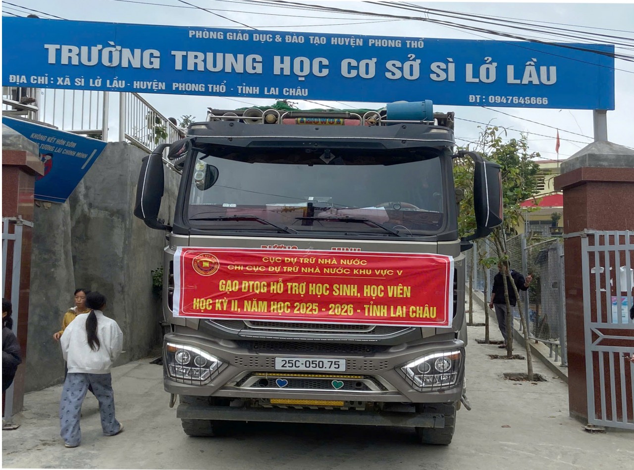 Chi cục Dự trữ Nhà nước khu vực V hoàn thành trước hạn xuất cấp hơn 8.700 tấn gạo hỗ trợ học sinh vùng cao