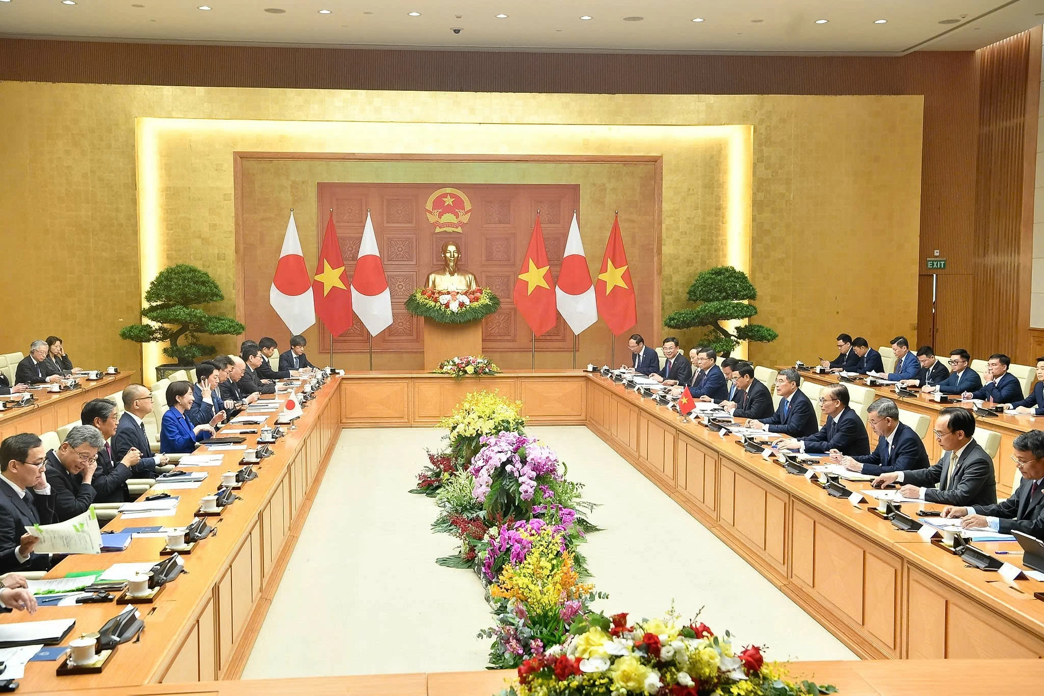 Thủ tướng Lê Minh Hưng chủ trì lễ đón Thủ tướng Nhật Bản Takaichi Sanae thăm chính thức Việt Nam