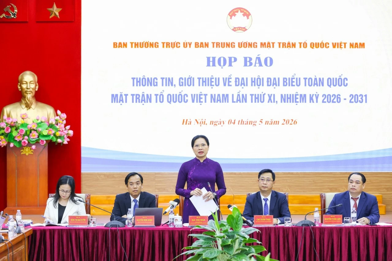 Tăng cơ cấu nhân sĩ, trí thức, doanh nhân trong Ủy ban Trung ương Mặt trận Tổ quốc khóa XI Tăng cơ cấu nhân sĩ, trí thức, doanh nhân trong Ủy ban Trung ương Mặt trận Tổ quốc khóa XI