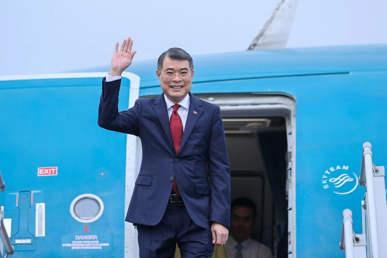 Thủ tướng Chính phủ Lê Minh Hưng lên đường dự Hội nghị Cấp cao ASEAN Thủ tướng Chính phủ Lê Minh Hưng lên đường dự Hội nghị Cấp cao ASEAN