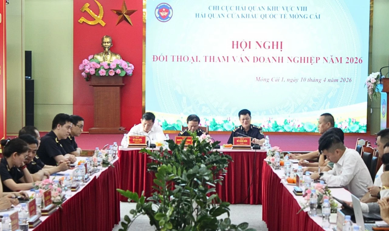 Quảng Ninh khơi thông nguồn lực từ khu vực doanh nghiệp Quảng Ninh khơi thông nguồn lực từ khu vực doanh nghiệp