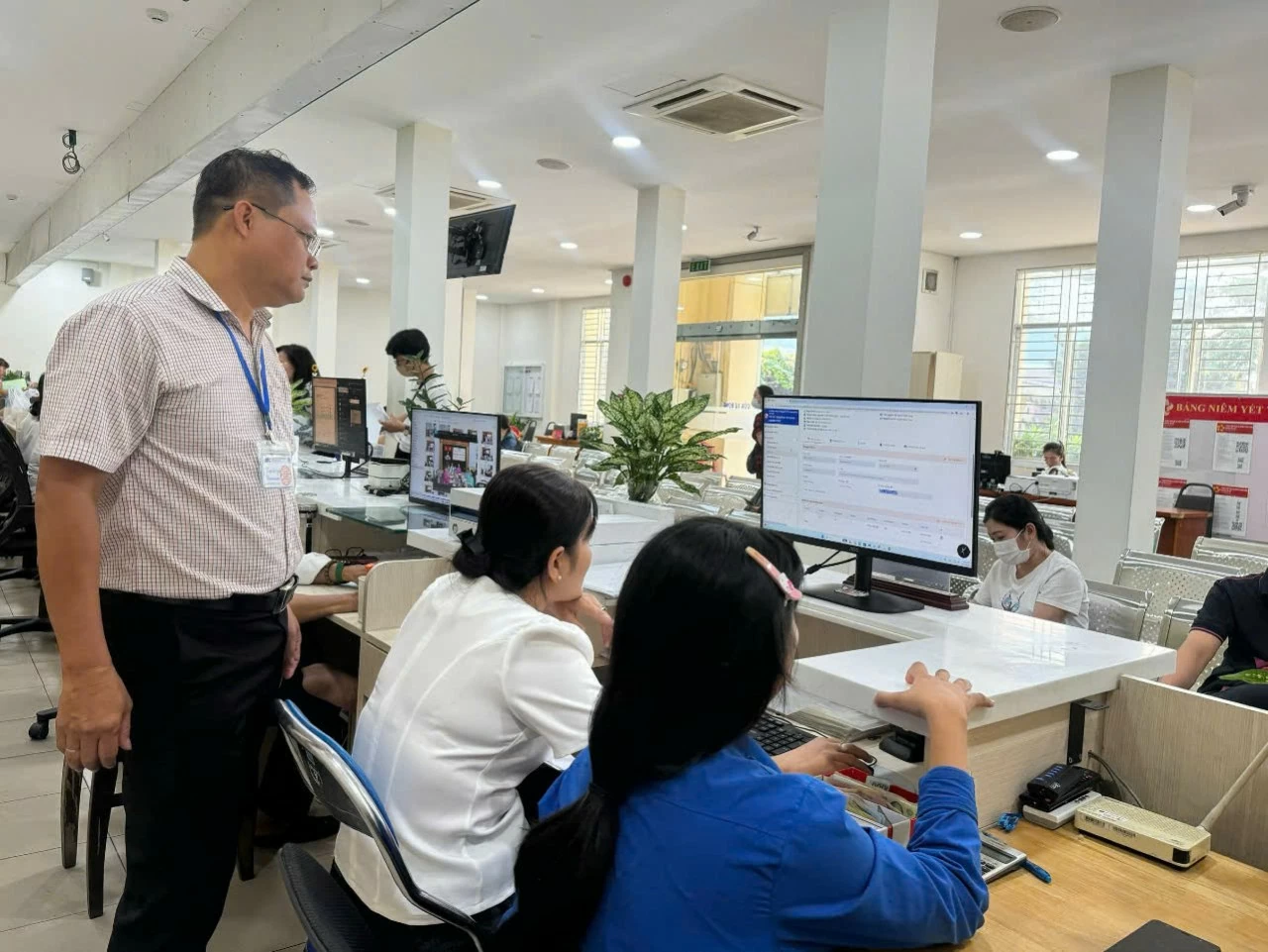 Cải cách thủ tục hành chính phải đi vào chi phí thực tế của doanh nghiệp Cải cách thủ tục hành chính phải đi vào chi phí thực tế của doanh nghiệp