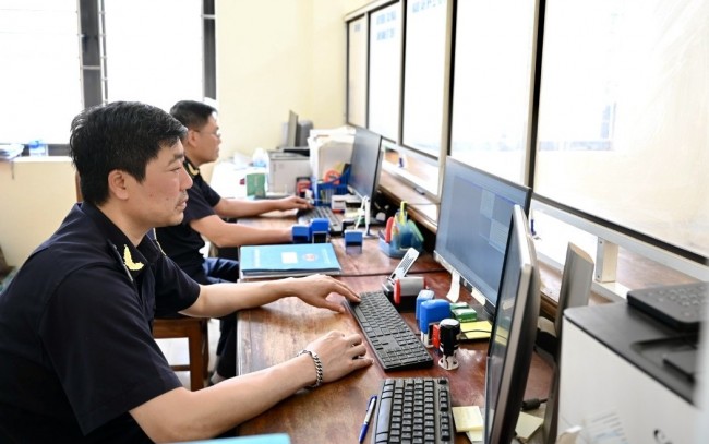 Hải quan khu vực X thu từ xuất nhập khẩu đạt hơn 7.400 tỷ đồng
