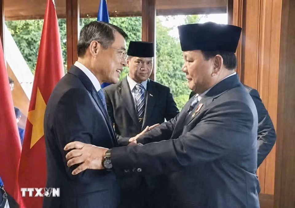 Thủ tướng Chính phủ Lê Minh Hưng gặp Lãnh đạo các nước Singapore, Thái Lan, Indonesia tại Hội nghị Cấp cao ASEAN lần thứ 48
