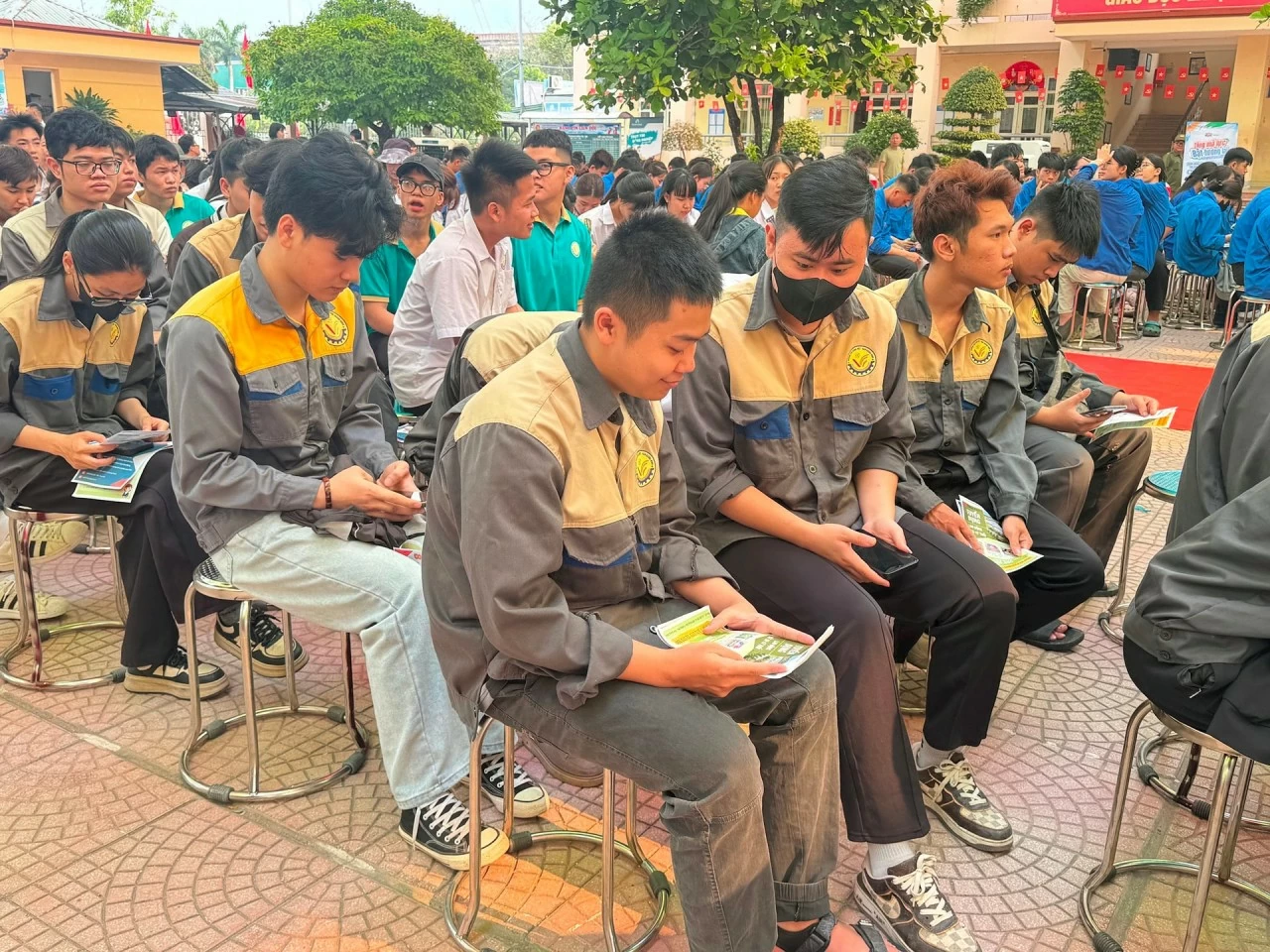 Quảng Ninh tăng tốc kết nối cung - cầu lao động, gỡ “nút thắt” nhân lực cho doanh nghiệp Quảng Ninh tăng tốc kết nối cung - cầu lao động, gỡ “nút thắt” nhân lực cho doanh nghiệp