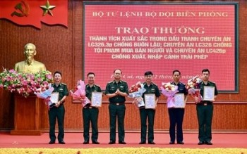 Chi cục Hải quan khu vực VII được biểu dương trong đấu tranh chống tội phạm vận chuyển hàng hóa trái phép qua biên giới