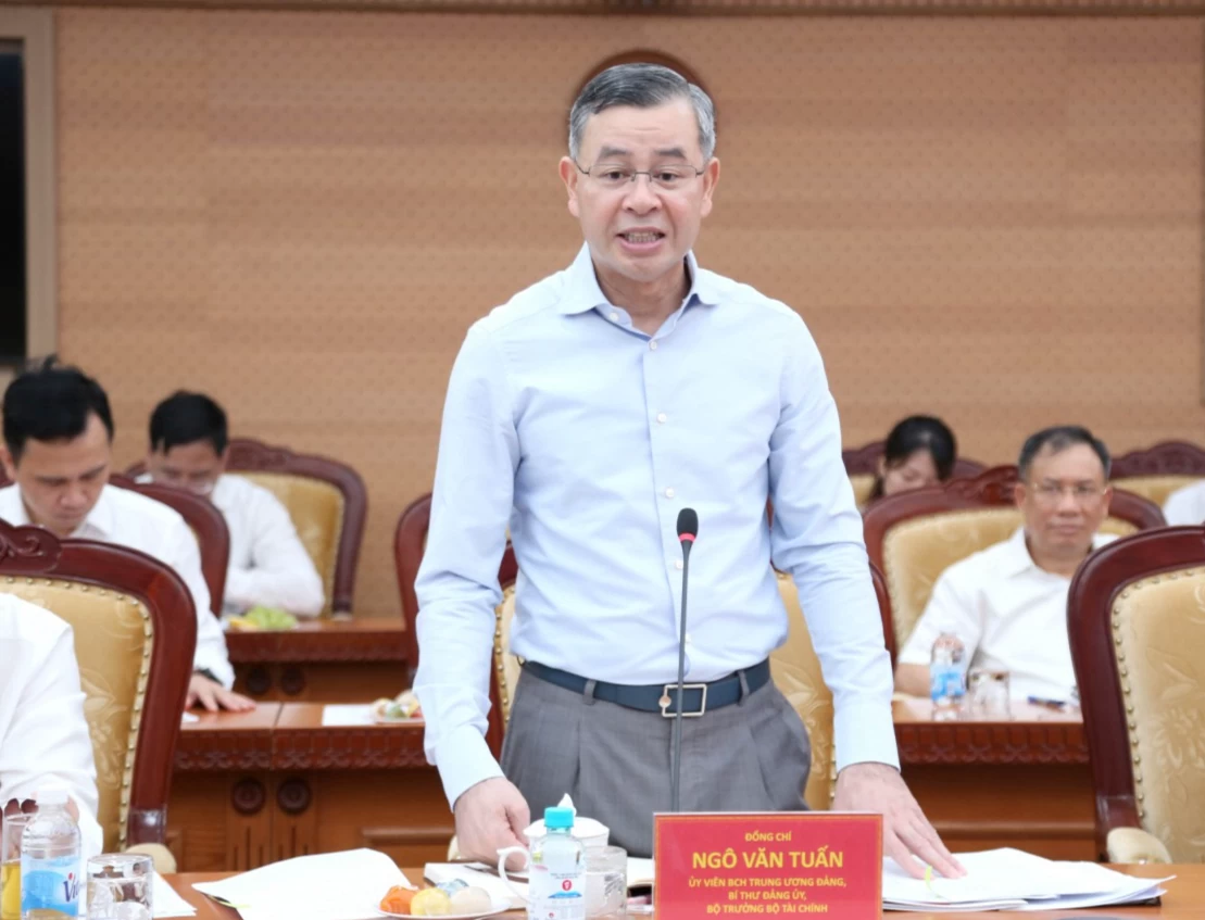 Đoàn Kiểm tra, giám sát số 12 của Bộ chính trị, Ban Bí thư làm việc với Ban Thường vụ Đảng uỷ Bộ Tài chính Đoàn Kiểm tra, giám sát số 12 của Bộ chính trị, Ban Bí thư làm việc với Ban Thường vụ Đảng uỷ Bộ Tài chính