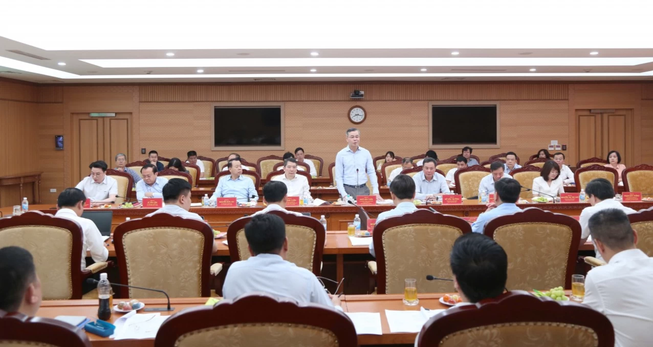 Đoàn Kiểm tra, giám sát số 12 của Bộ chính trị, Ban Bí thư làm việc với Ban Thường vụ Đảng uỷ Bộ Tài chính Đoàn Kiểm tra, giám sát số 12 của Bộ chính trị, Ban Bí thư làm việc với Ban Thường vụ Đảng uỷ Bộ Tài chính
