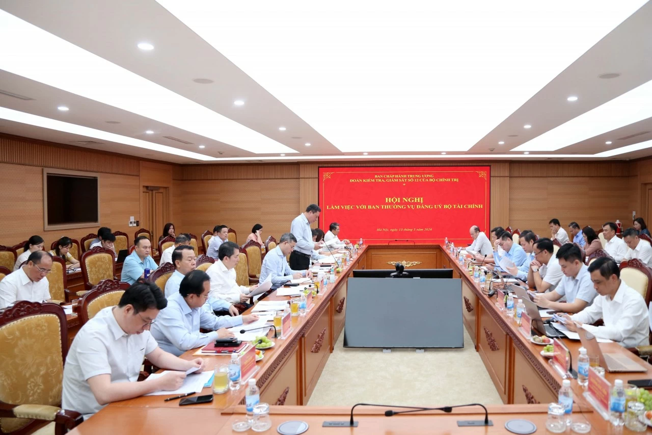 Đoàn kiểm tra, giám sát số 12 của Bộ Chính trị, Ban Bí thư làm việc với Ban Thường vụ Đảng ủy Bộ Tài chính Đoàn kiểm tra, giám sát số 12 của Bộ Chính trị, Ban Bí thư làm việc với Ban Thường vụ Đảng ủy Bộ Tài chính