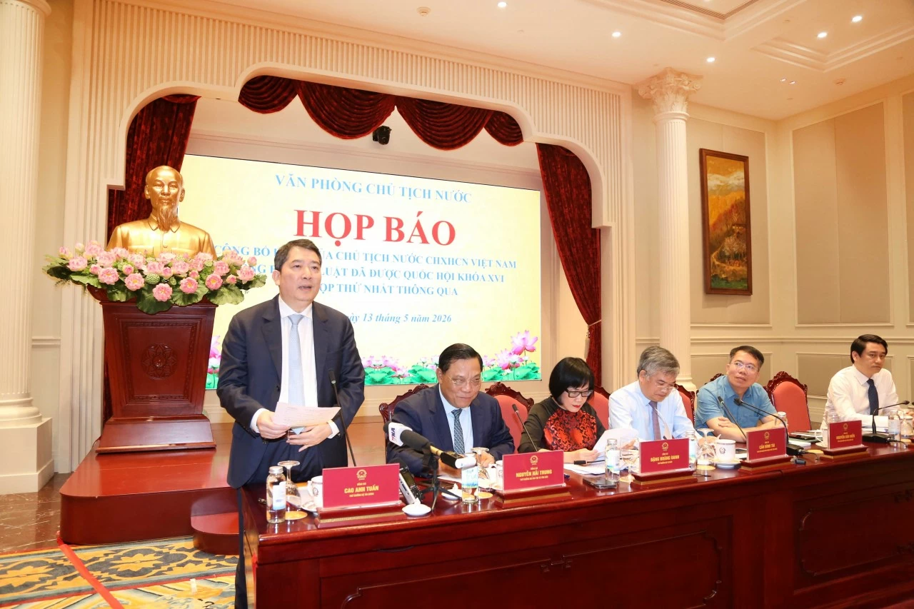 Công bố lệnh của Chủ tịch nước về 9 luật Công bố lệnh của Chủ tịch nước về 9 luật