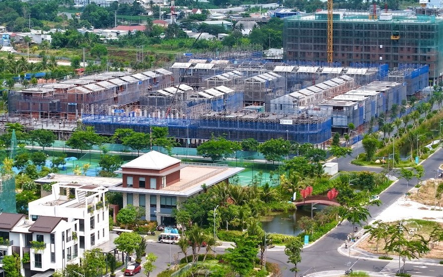 "Sân chơi" của doanh nghiệp bất động sản đang phân cấp rõ nét