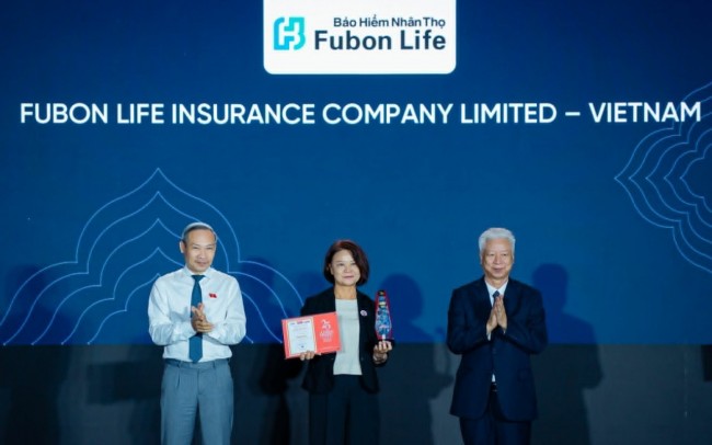Fubon Life Việt Nam lần thứ 11 được vinh danh tại Giải thưởng Rồng Vàng 2025 - 2026