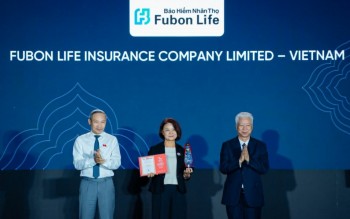 Fubon Life Việt Nam lần thứ 11 được vinh danh tại Giải thưởng Rồng Vàng 2025 - 2026