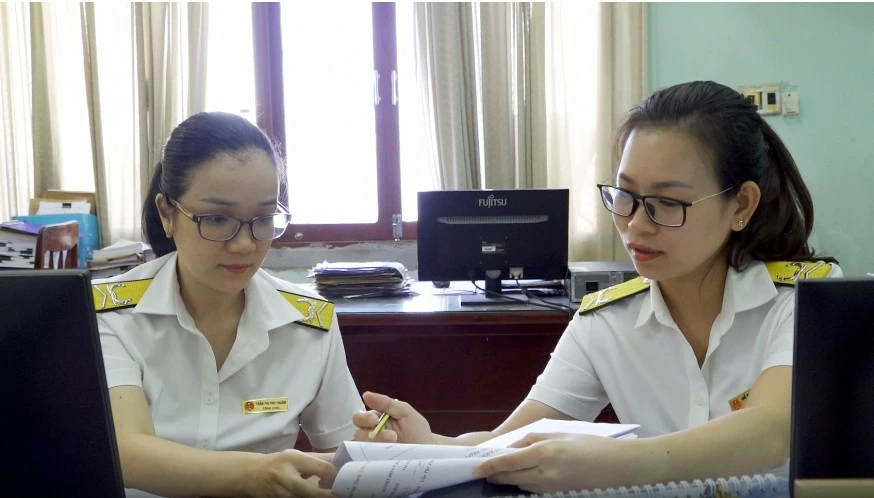 Thuế tỉnh Quảng Ngãi công khai loạt doanh nghiệp nợ thuế và thuế thu nhập cá nhân thuộc ngân sách Thuế tỉnh Quảng Ngãi công khai loạt doanh nghiệp nợ thuế