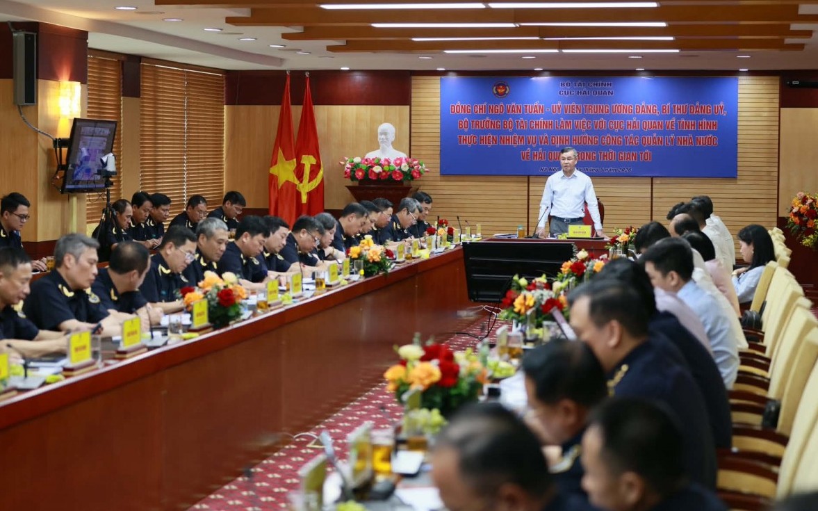 Bộ trưởng Ngô Văn Tuấn: Ngành Hải quan cần tập trung hoàn thiện thể chế, triển khai hiệu quả hải quan số, hải quan thông minh