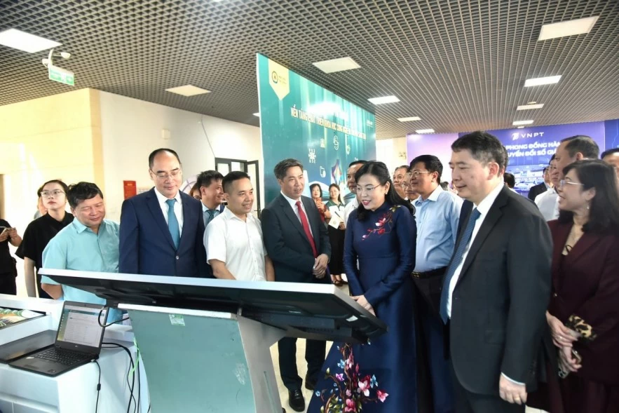 Học viện Tài chính công bố nhận diện thương hiệu mới và chào mừng ngày Khoa học công nghệ Việt Nam Thứ trưởng Cao Anh Tuấn: Học viện Tài chính cần tiếp tục khẳng định vị thế trung tâm đào tạo nguồn nhân lực tài chính chất lượng cao hàng đầu đất nước