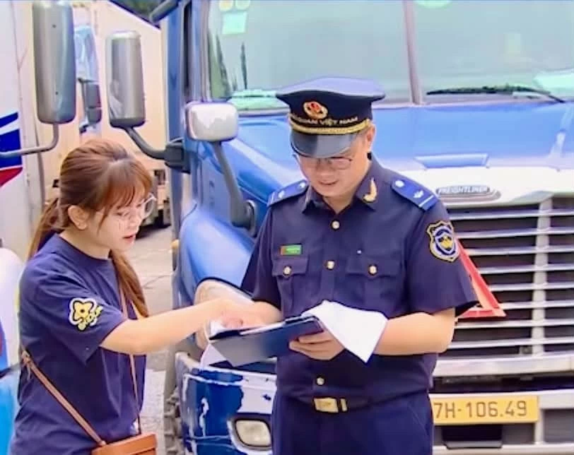 Hải quan lên tiếng về thủ tục khai báo thành phần hóa chất khi xuất khẩu Hải quan lên tiếng về thủ tục khai báo thành phần hóa chất khi xuất khẩu