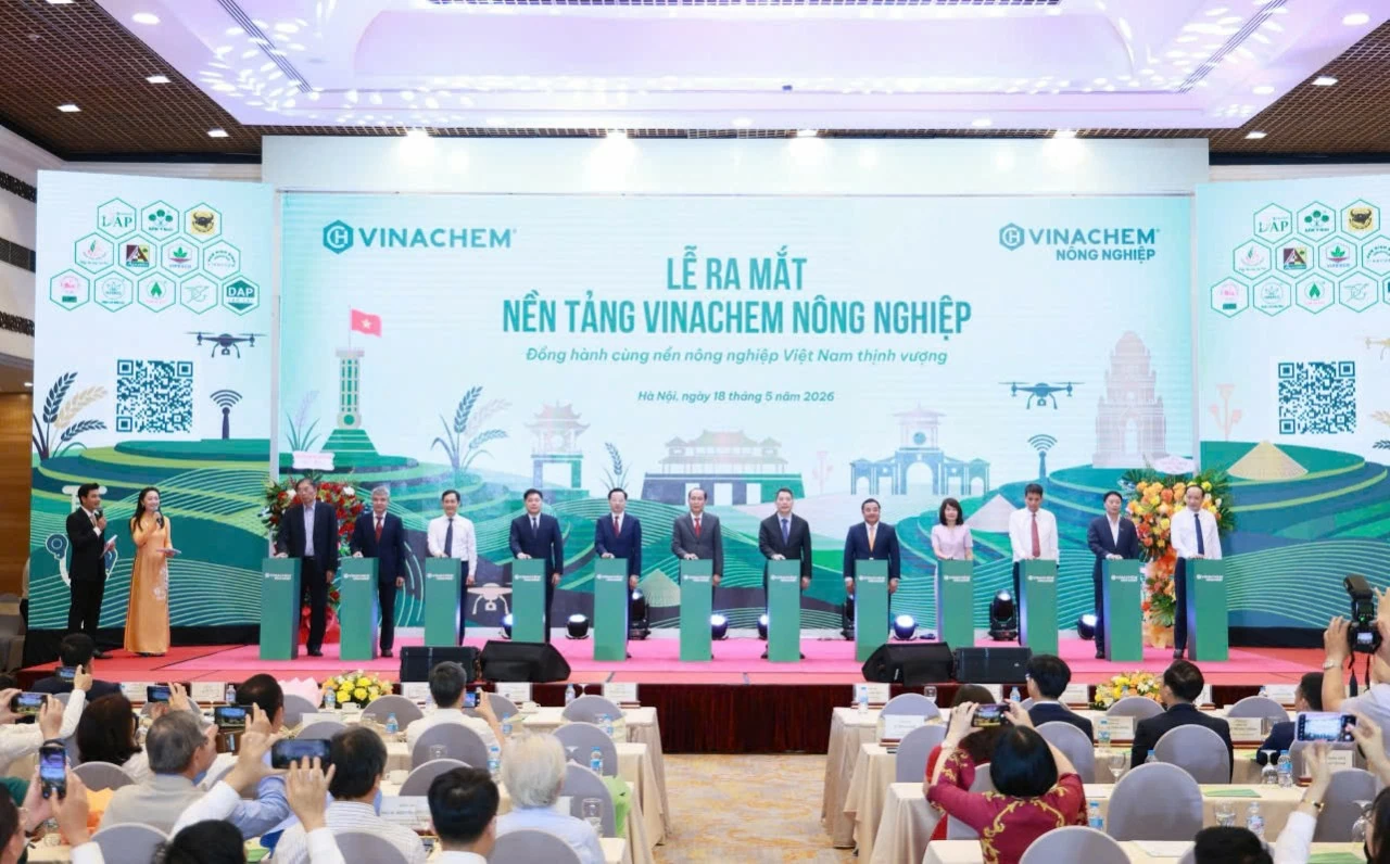 Vinachem sơ kết 1 năm VinachemMart, ra mắt Nền tảng Vinachem Nông nghiệp Vinachem sơ kết 1 năm VinachemMart, ra mắt Nền tảng Vinachem Nông nghiệp