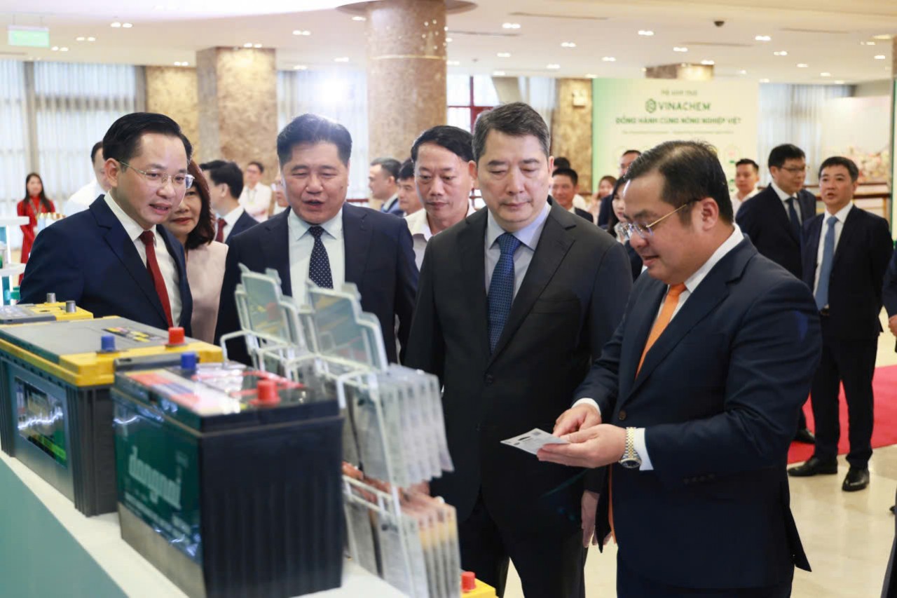 Vinachem sơ kết 1 năm VinachemMart, ra mắt Nền tảng Vinachem Nông nghiệp