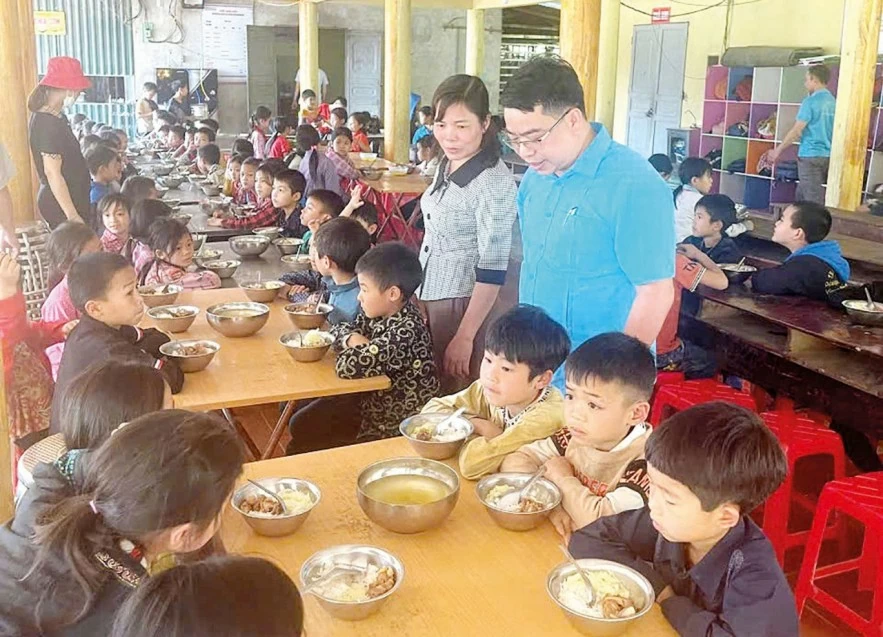 Chi cục Dự trữ Nhà nước khu vực IV: Đưa hơn 17.000 tấn gạo dự trữ tới học sinh vùng cao
