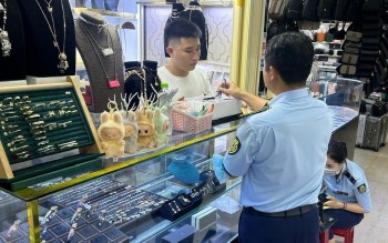 TP. Hồ Chí Minh xử lý hơn 880 vụ vi phạm hàng giả, hàng xâm phạm sở hữu trí tuệ