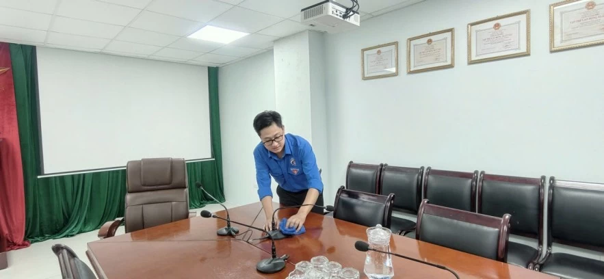 Sôi nổi hoạt động “Ngày Chủ nhật Xanh” tại Báo Tài chính - Đầu tư