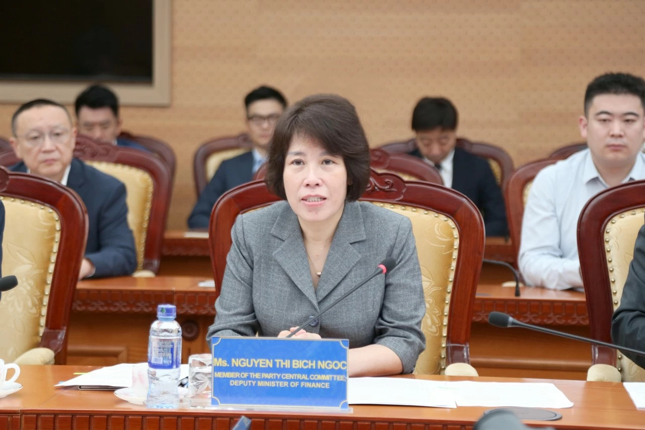 Bộ Tài chính mong muốn có sự hiện diện của các doanh nghiệp Trung Quốc và Hồng Kông tại Trung tâm Tài chính quốc tế Bộ Tài chính mong muốn có sự hiện diện của các doanh nghiệp Trung Quốc và Hồng Kông tại Trung tâm Tài chính quốc tế