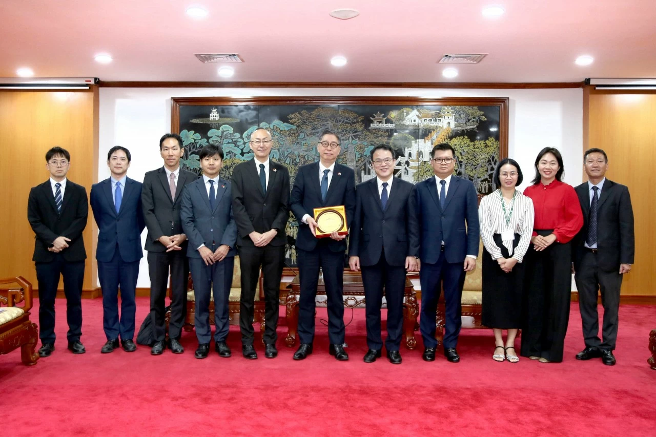 Bộ Tài chính phối hợp chặt chẽ với JICA triển khai hiệu quả các dự án ODA Bộ Tài chính phối hợp chặt chẽ với JICA triển khai hiệu quả các dự án ODA