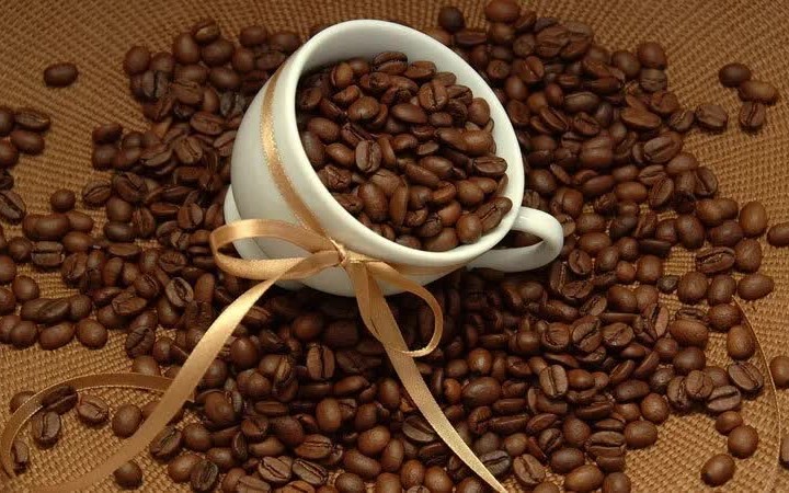 Ngày 26/5: Giá cà phê đảo chiều giảm, hồ tiêu neo cao ở mức 142.000 đồng/kg