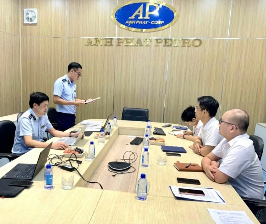 Xử phạt thêm 3 doanh nghiệp đầu mối xăng dầu vi phạm dự trữ nguồn cung