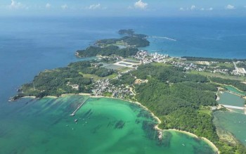 Giữ màu xanh biển đảo cho phát triển bền vững