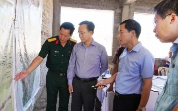 Bí thư Tỉnh ủy Quảng Trị yêu cầu nhà thầu thực hiện đúng tiến độ các dự án trường nội trú liên cấp