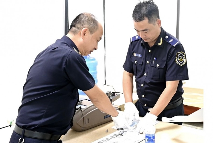 Hải quan diễn tập đấu tranh chống ma túy tại cảng biển Nghi Sơn