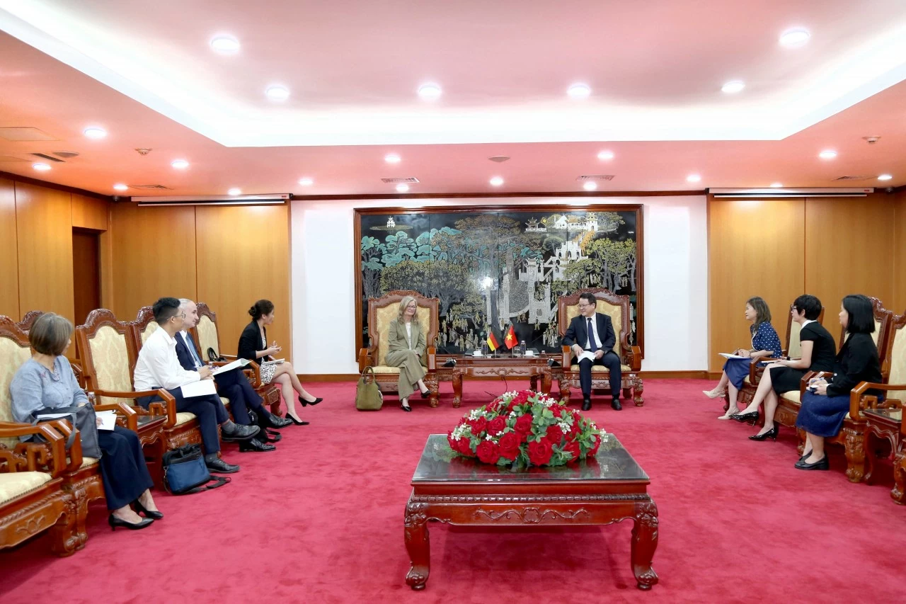Bộ Tài chính và Ngân hàng Tái thiết Đức thúc đẩy hợp tác triển khai các dự án ODA Bộ Tài chính và Ngân hàng Tái thiết Đức thúc đẩy hợp tác triển khai các dự án ODA