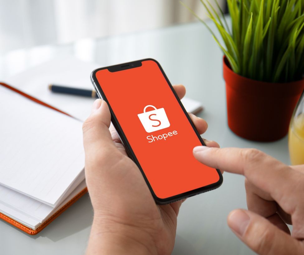 Shopee bị yêu cầu rà soát chính sách phí mới Shopee bị yêu cầu rà soát chính sách phí mới
