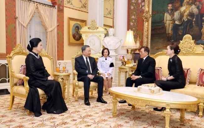 Tổng Bí thư, Chủ tịch nước Tô Lâm và Phu nhân hội kiến Nhà Vua Thái Lan Maha Vajiralongkorn và Hoàng hậu