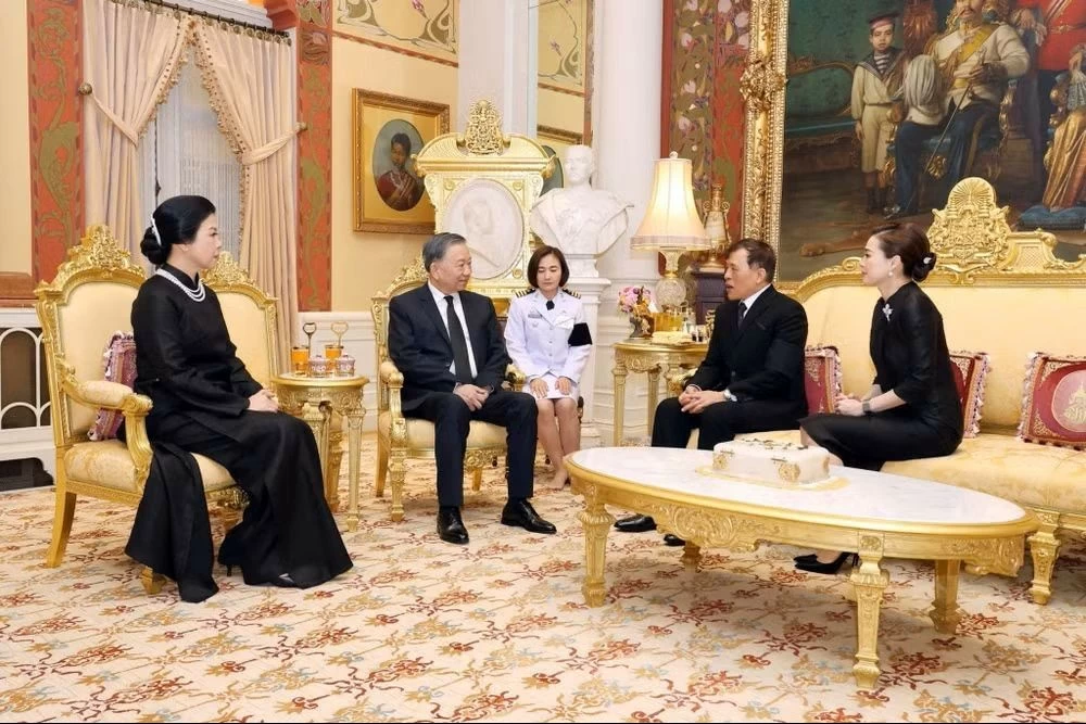 Tổng Bí thư, Chủ tịch nước Tô Lâm hội kiến Nhà Vua Thái Lan Maha Vajiralongkorn và Hoàng hậu Tổng Bí thư, Chủ tịch nước Tô Lâm và Phu nhân hội kiến Nhà Vua Thái Lan Maha Vajiralongkorn và Hoàng hậu