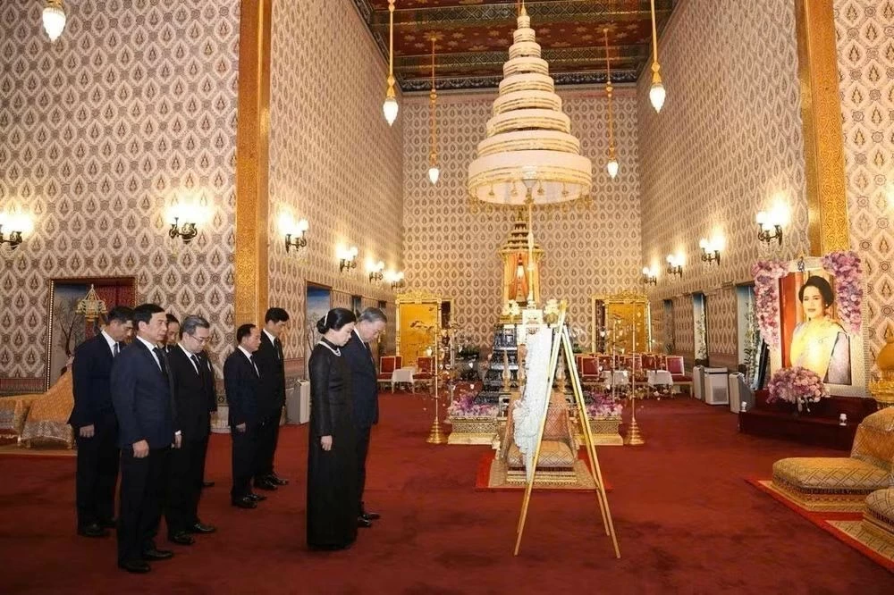 Tổng Bí thư, Chủ tịch nước Tô Lâm hội kiến Nhà Vua Thái Lan Maha Vajiralongkorn và Hoàng hậu Tổng Bí thư, Chủ tịch nước Tô Lâm và Phu nhân hội kiến Nhà Vua Thái Lan Maha Vajiralongkorn và Hoàng hậu