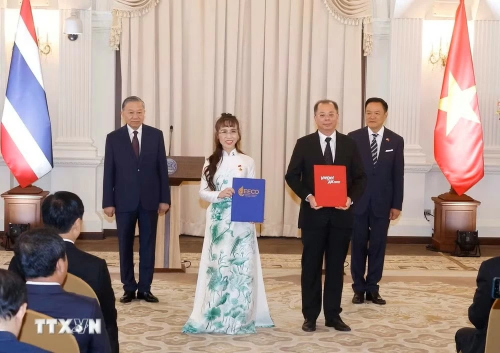 Tổng Bí thư, Chủ tịch nước Tô Lâm và Thủ tướng Thái Lan chứng kiến lễ trao văn kiện hợp tác và công bố Logo kỷ niệm 50 năm thiết lập quan hệ ngoại giao Việt Nam – Thái Lan Tổng Bí thư, Chủ tịch nước Tô Lâm và Thủ tướng Thái Lan chứng kiến lễ trao văn kiện hợp tác và công bố Logo kỷ niệm 50 năm thiết lập quan hệ ngoại giao Việt Nam – Thái Lan