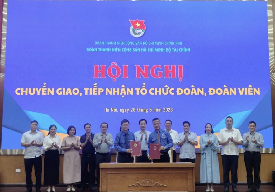 Tiếp nhận 22 tổ chức đoàn, tạo động lực mới cho công tác đoàn ngành Tài chính Tiếp nhận 22 tổ chức đoàn, tạo động lực mới cho công tác đoàn ngành Tài chính