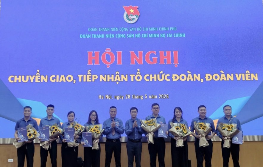 Tiếp nhận 22 tổ chức đoàn, tạo động lực mới cho công tác đoàn ngành Tài chính Tiếp nhận 22 tổ chức đoàn, tạo động lực mới cho công tác đoàn ngành Tài chính